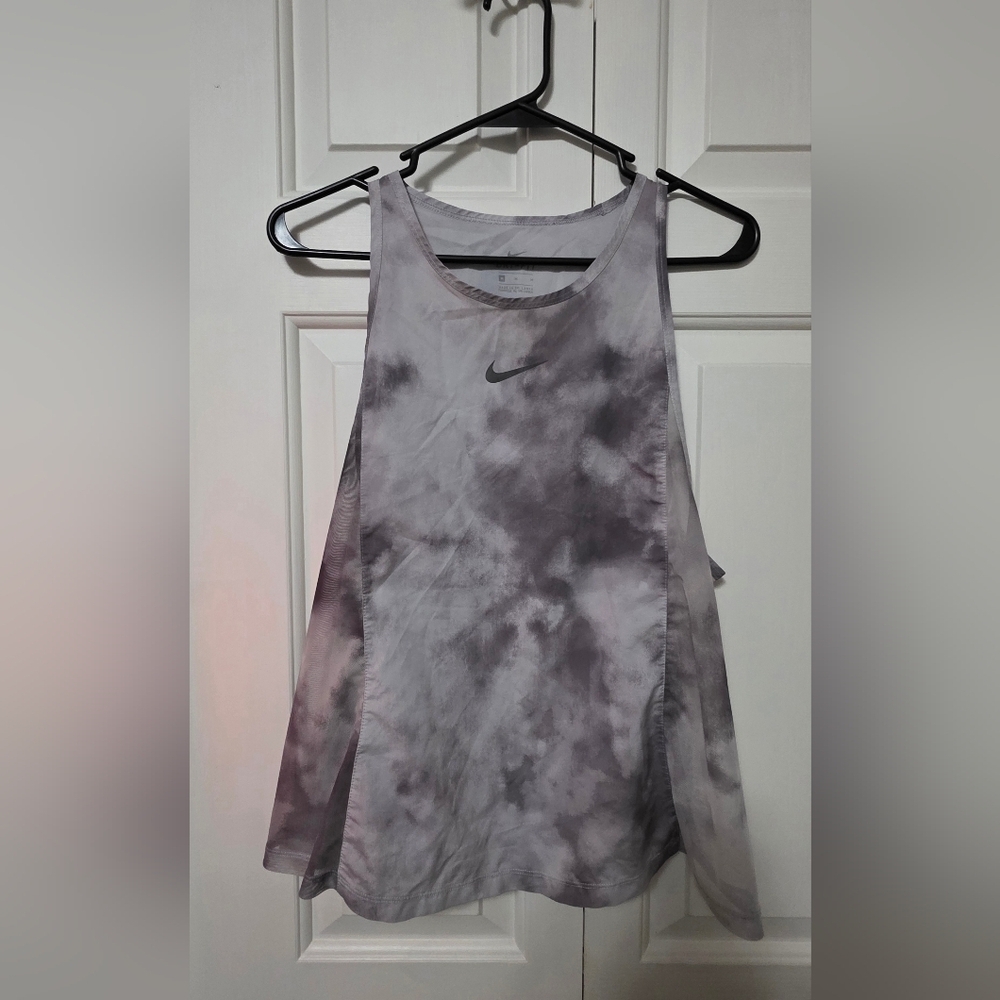 Nike Icon Clash City Sleek Womens Tank Size M - Picture 2 of 8